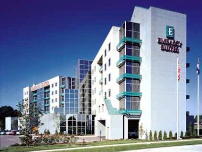 Embassy Suites By Hilton St Louis Airport Бриджтън Екстериор снимка